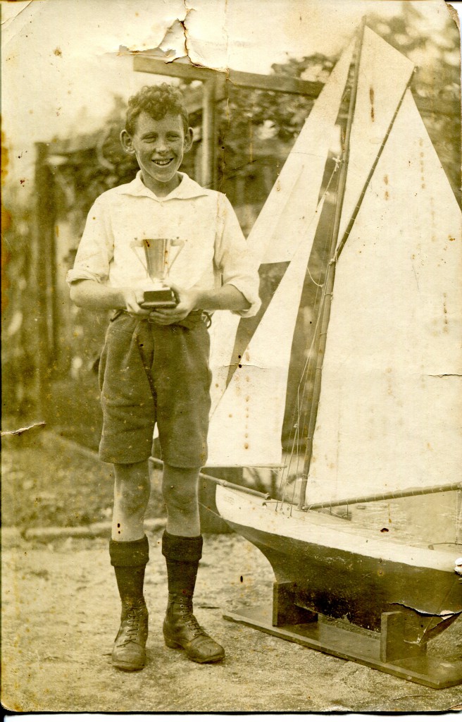 Howard-Pascoe-1927008-e1471165249581-656x1024-1